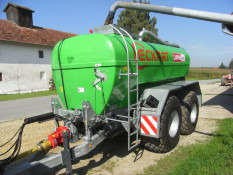 © (C) by Caplio R7 User © (C) by Caplio R7 User